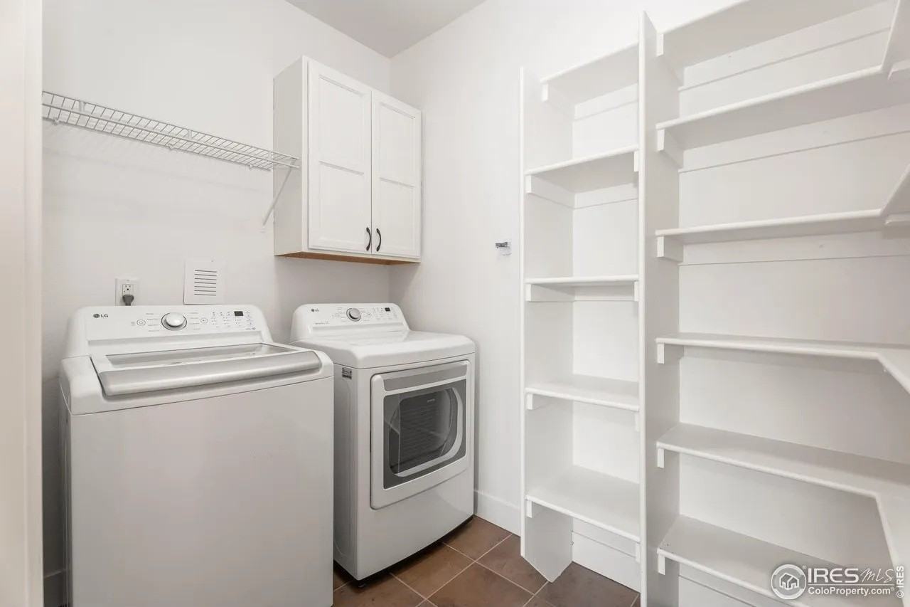 5250 Cinquefoil Ln #9G - Photo 7 of 35