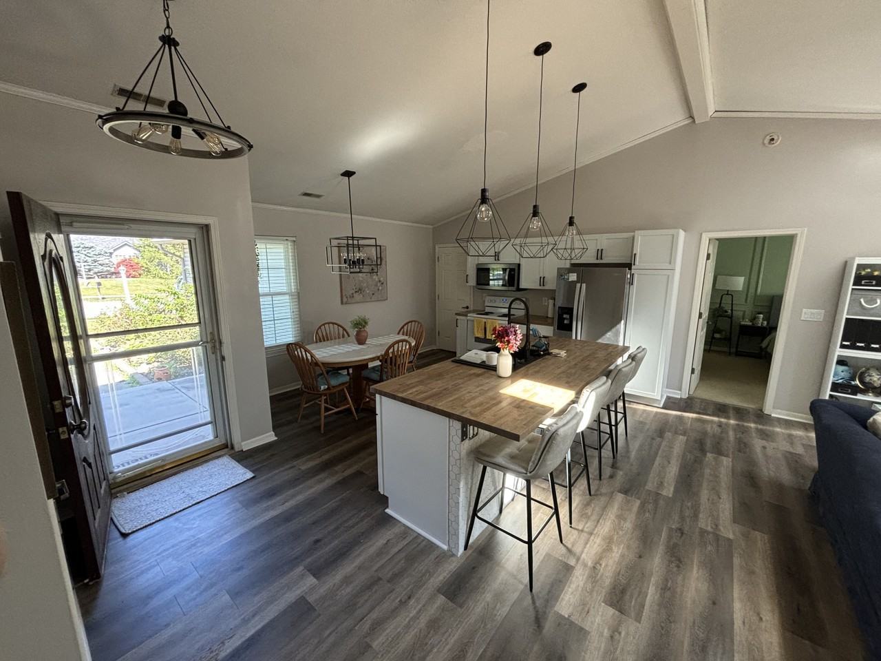 8315 Southern Springs Dr #NA - Photo 5 of 31