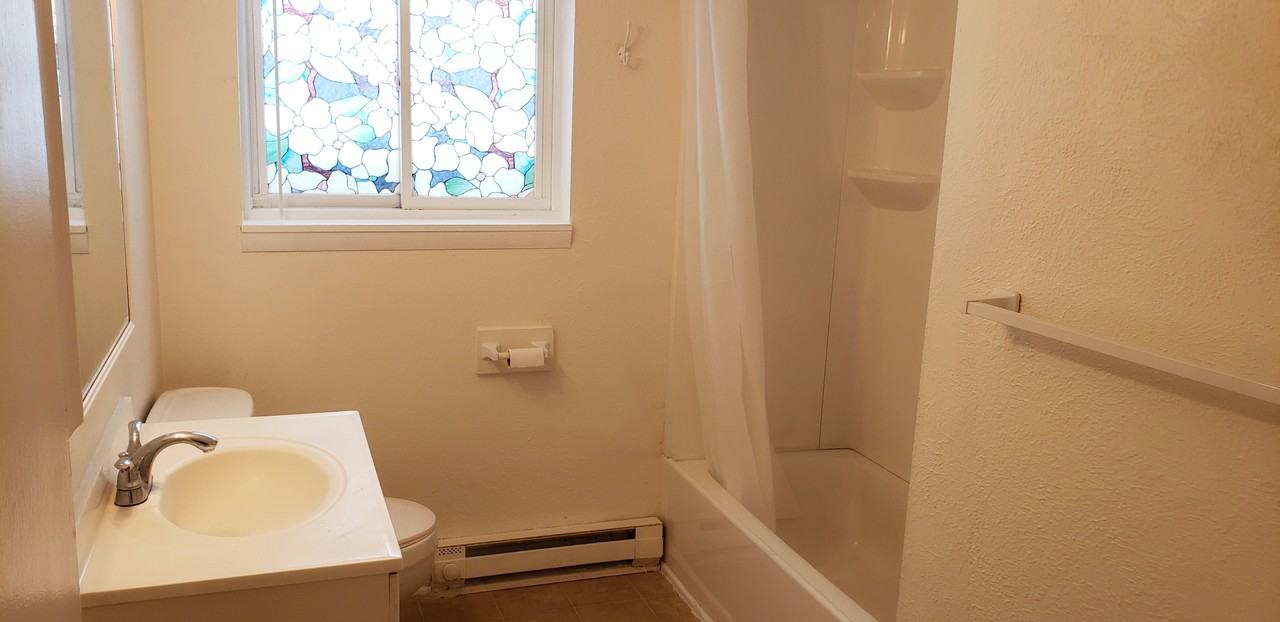 3486 S Canosa Ct #B - Photo 7 of 8