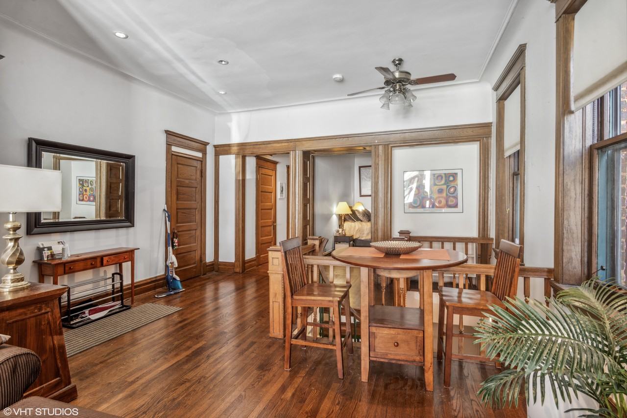 145 W Burton Pl #1 - Photo 3 of 21