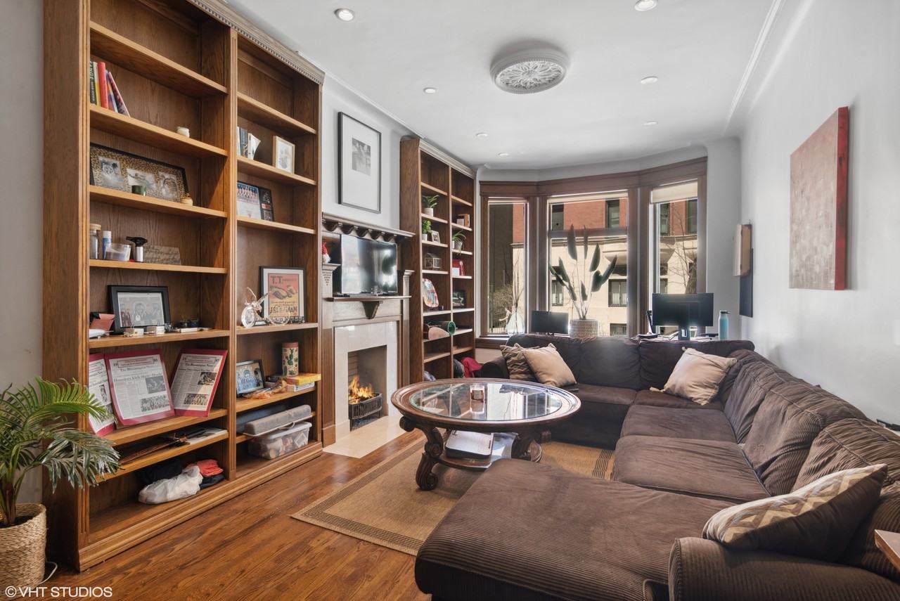 145 W Burton Pl #1 - Photo 4 of 21