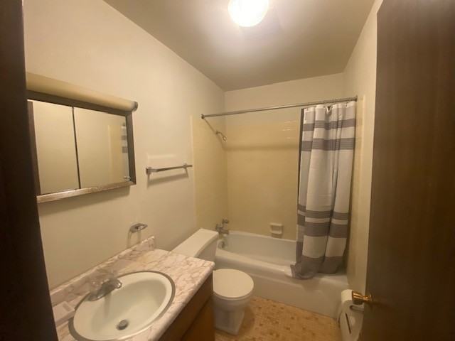 316 33rd Ave N #3 - Photo 6 of 8