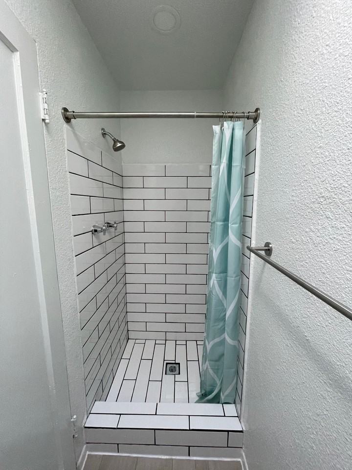 1220 L St #1220 - Photo 3 of 5