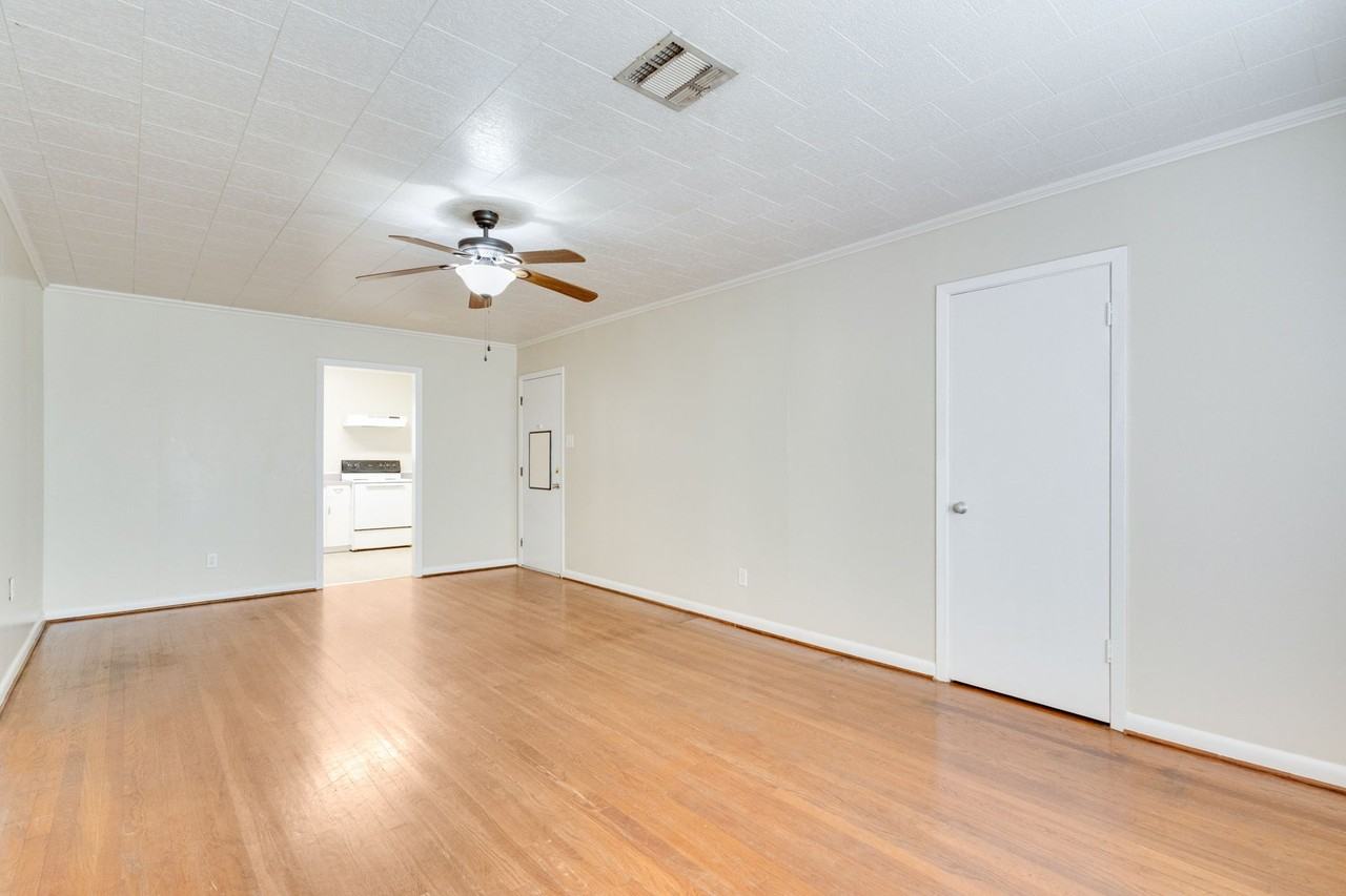 406 Silkwood St #D - Photo 3 of 14