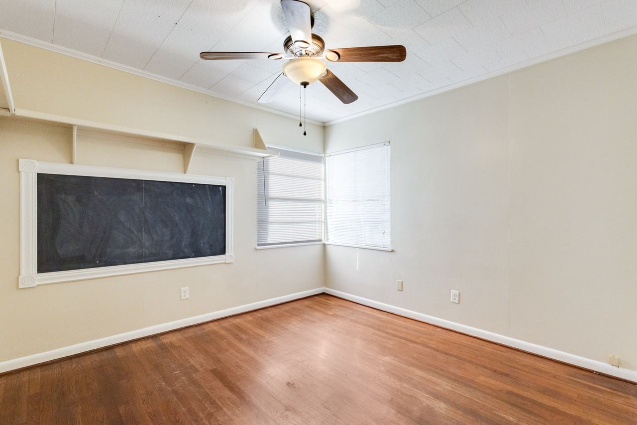 406 Silkwood St #D - Photo 6 of 14