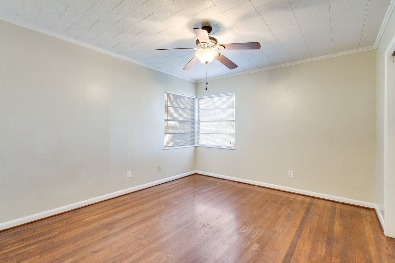 406 Silkwood St #D - Photo 7 of 14