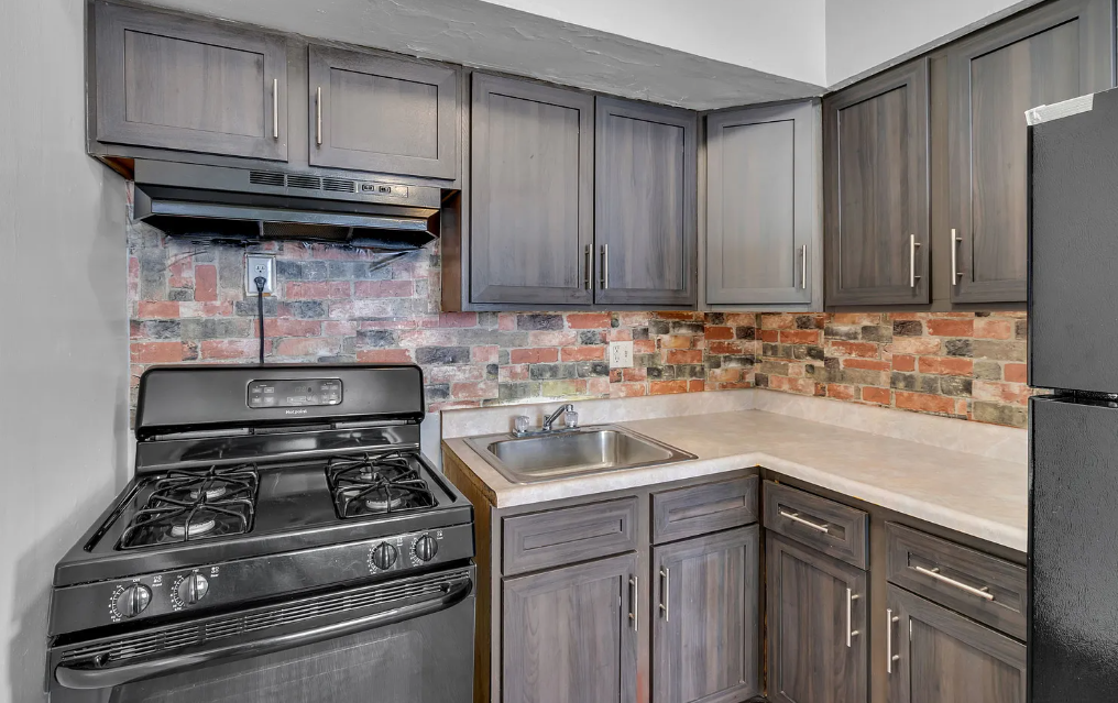 7101 N 15th St #0 - Photo 3 of 5