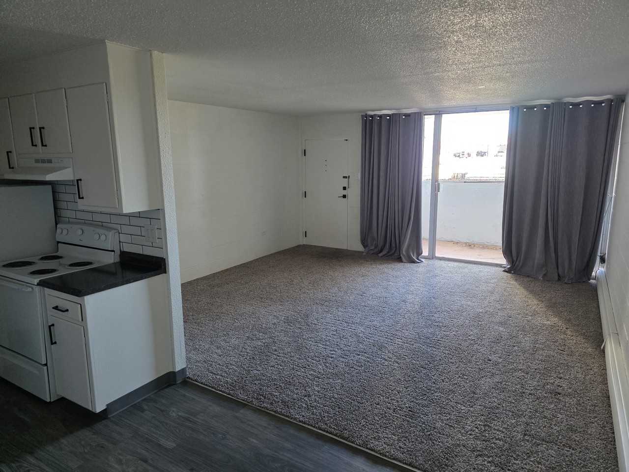 1 Cambridge Ave #5A - Photo 3 of 8