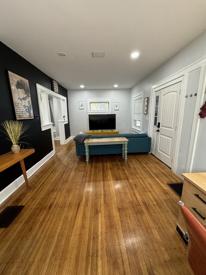 1230 N Kealing Ave - Photo 5 of 13