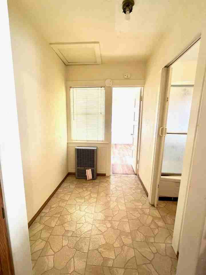 320 Barranca Ave #B - Photo 2 of 11