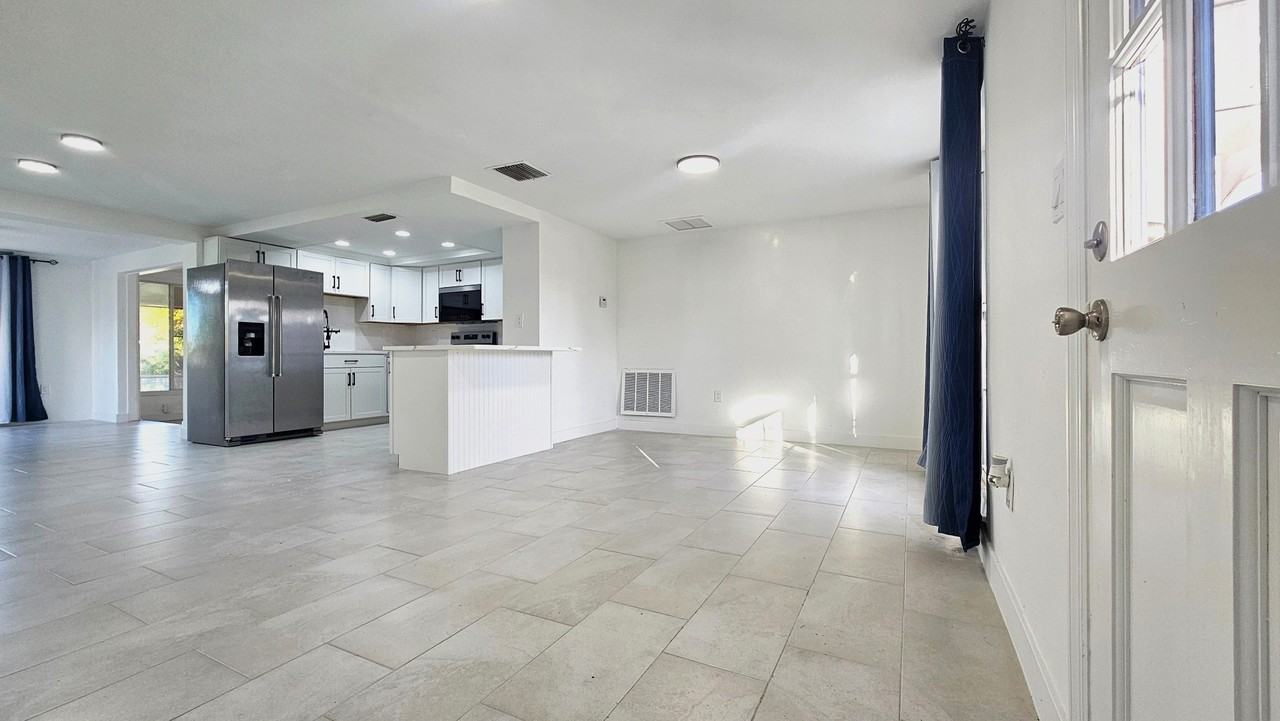 3633 Rock Royal Dr #NA - Photo 5 of 17