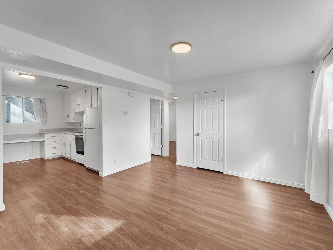 485 W Main St #B - Photo 3 of 9