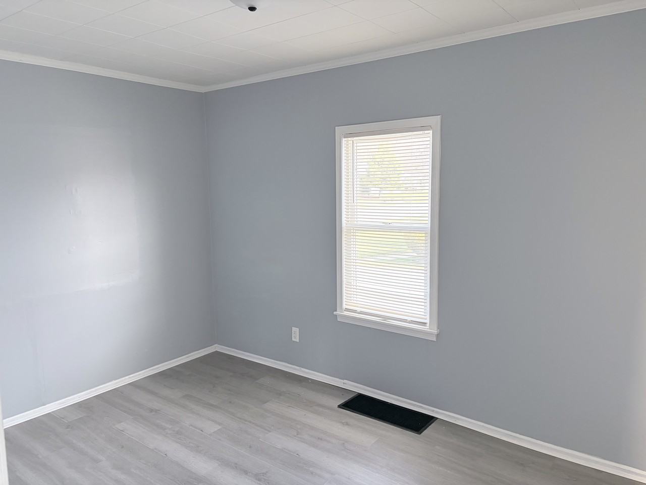 1591 Austin Ave #NA - Photo 6 of 19