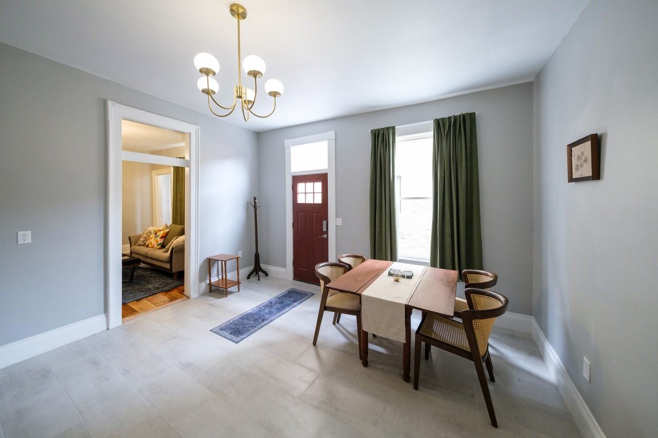 405 E 10th St #NA - Photo 6 of 12