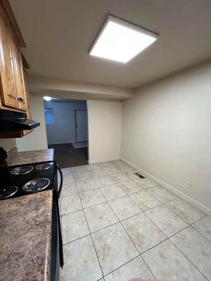 315 E 600 S - Photo 6 of 20