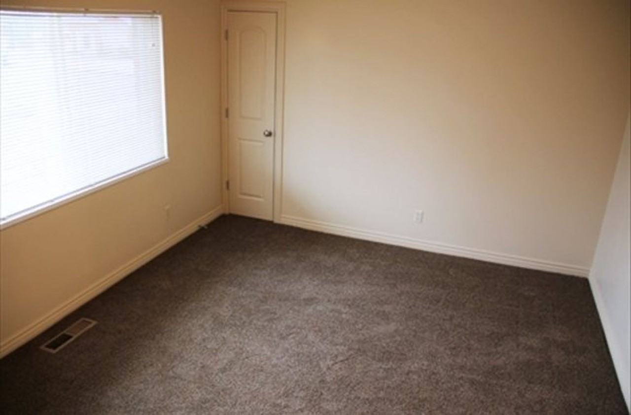 315 E 600 S - Photo 7 of 20