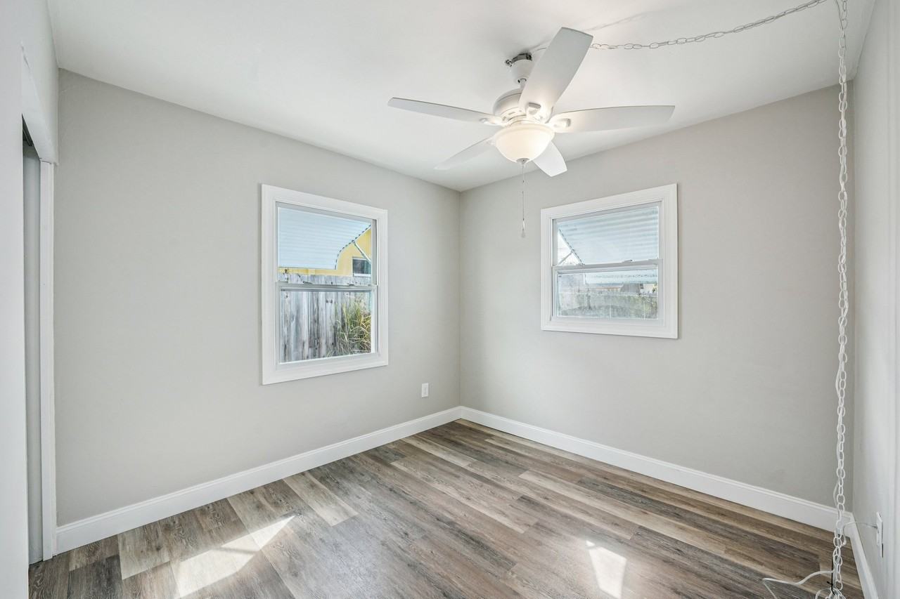 5428 Burlington Ave N #NA - Photo 6 of 47