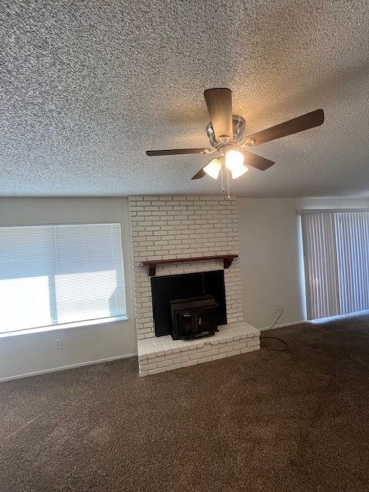 1036 S Noyes St - Photo 6 of 11