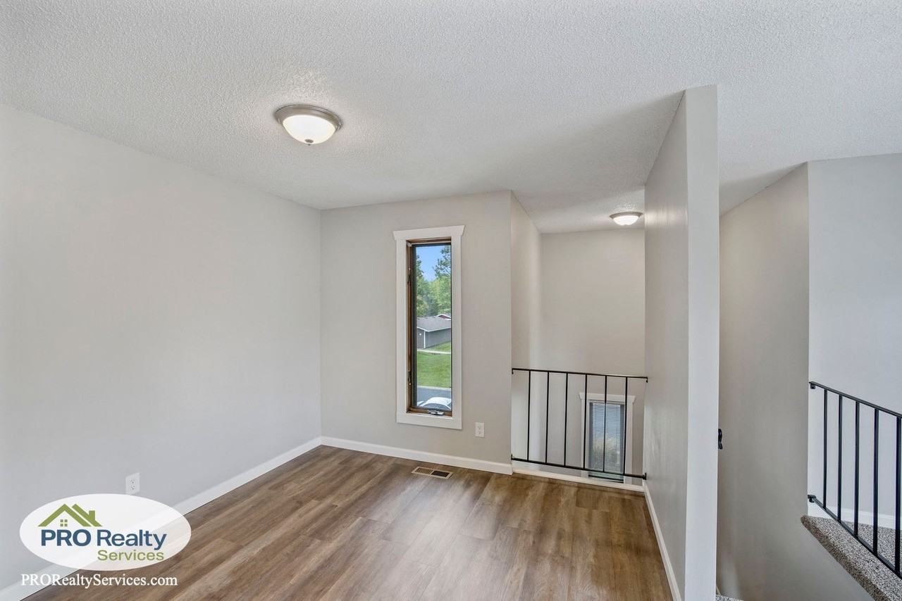 4502 Cinnamon Ridge Trl #B - Photo 4 of 17