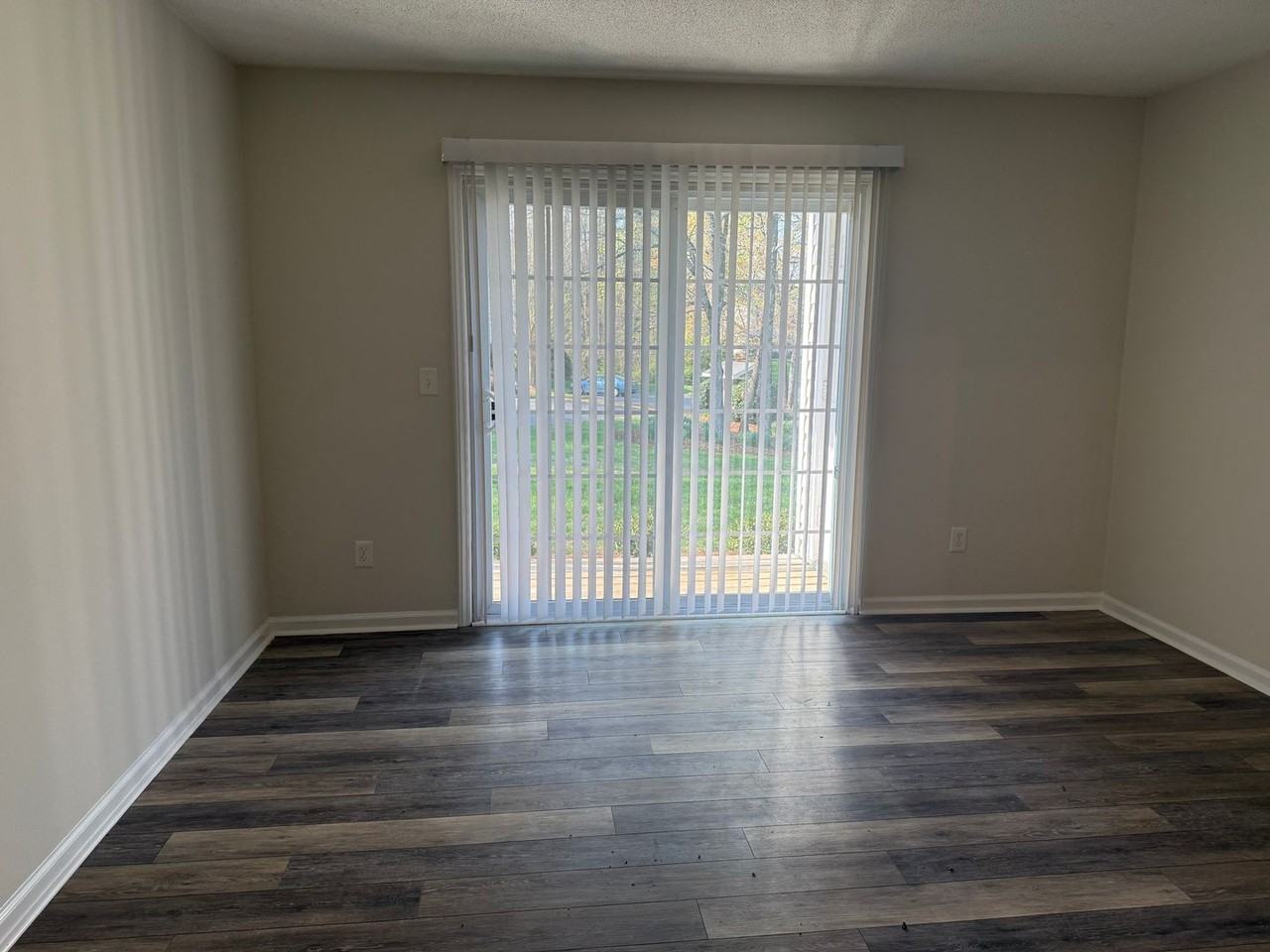 5611 Hornaday Rd Unit B - Photo 5 of 21