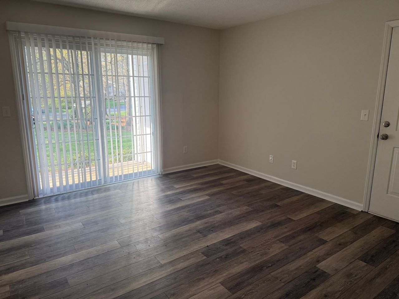 5611 Hornaday Rd Unit B - Photo 6 of 21