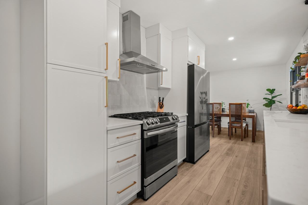 243 High St #A - Photo 7 of 22