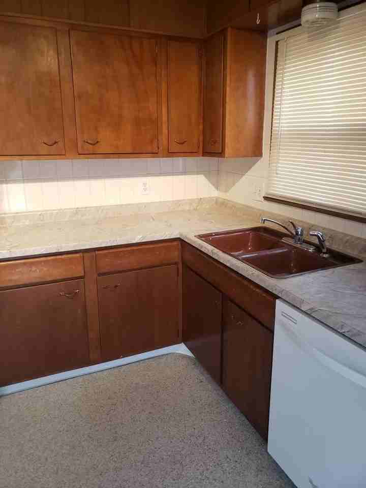 4222 N 91st St - Photo 7 of 17