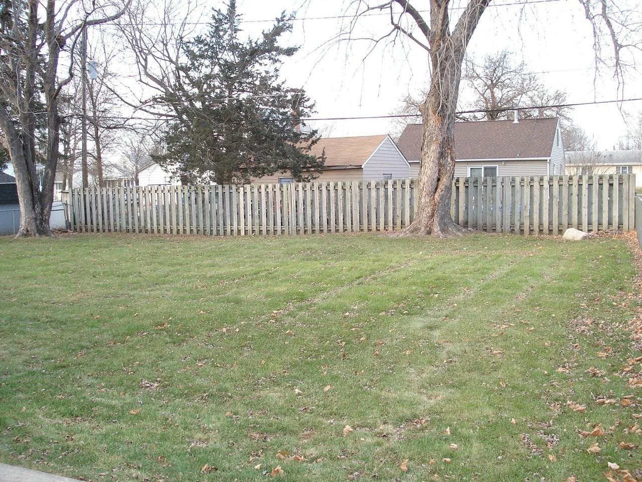 1807 2nd Ave Se - Photo 3 of 30