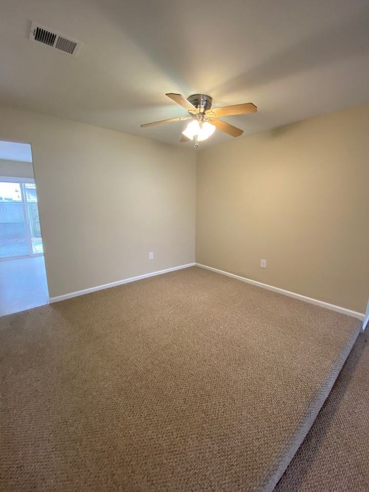 1468 Orleans Ct - Photo 5 of 13