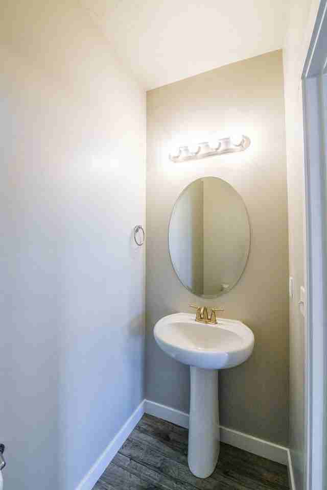 1106 W Emerald Pools Ln - Photo 5 of 24