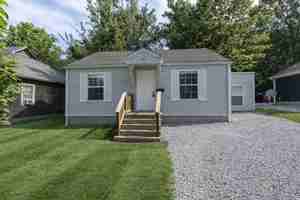 featured image of 306 W Worley St