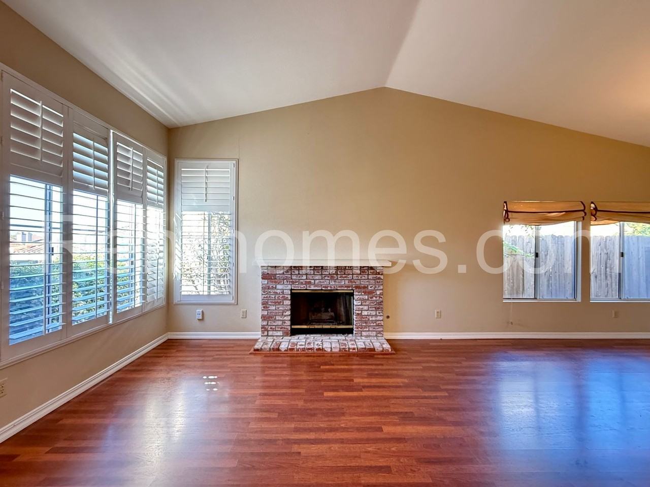 8894 Donaker St - Photo 2 of 21