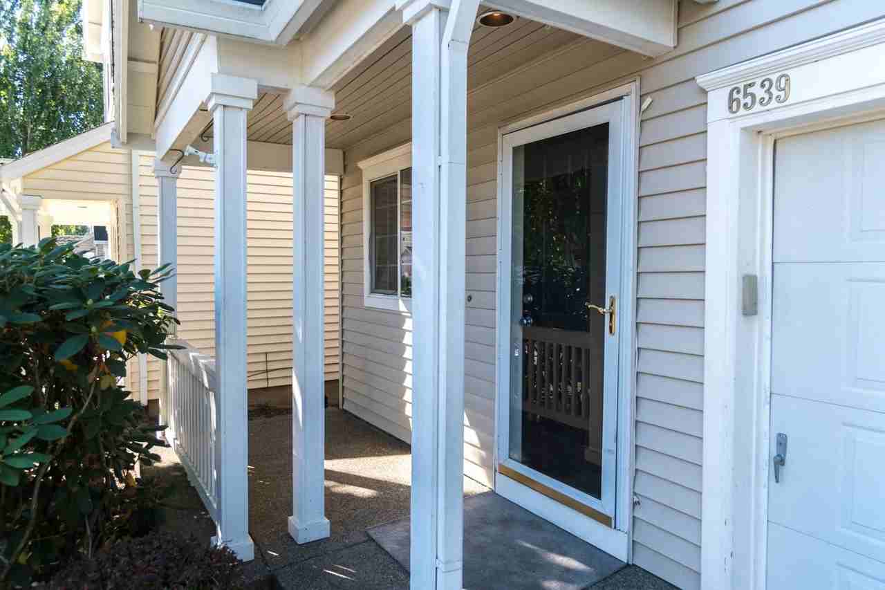 6539 Nw Mcgregor Ter - Photo 2 of 30