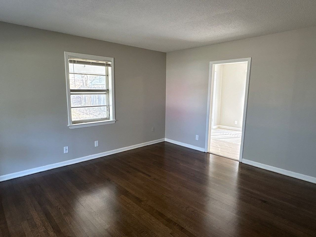 2506 Thackery Dr - Photo 3 of 19