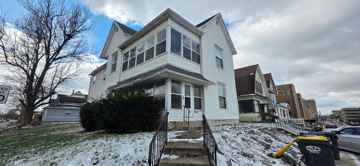 featured image of 223 E 11th St