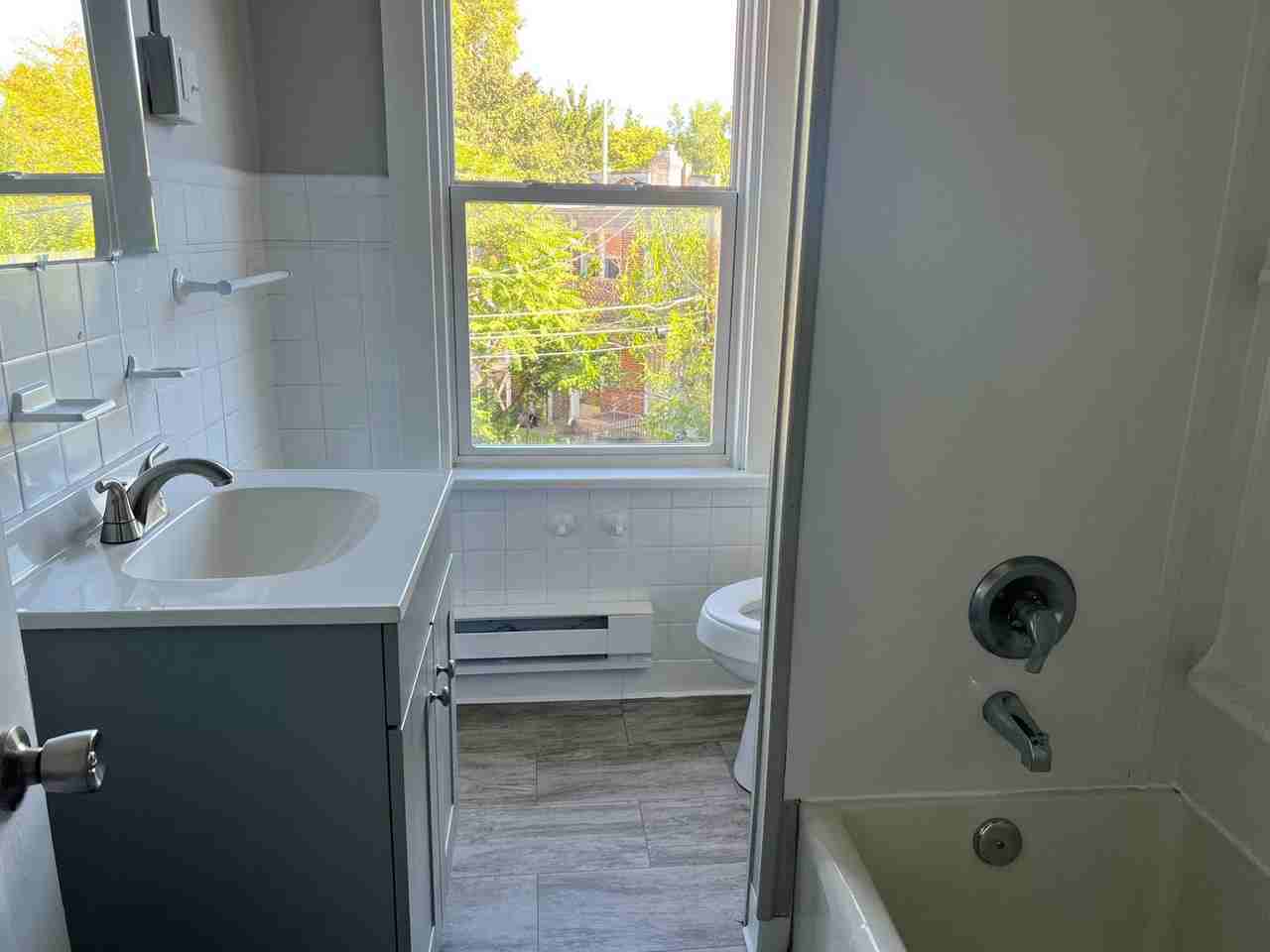 41 Argyle St - Photo 7 of 13