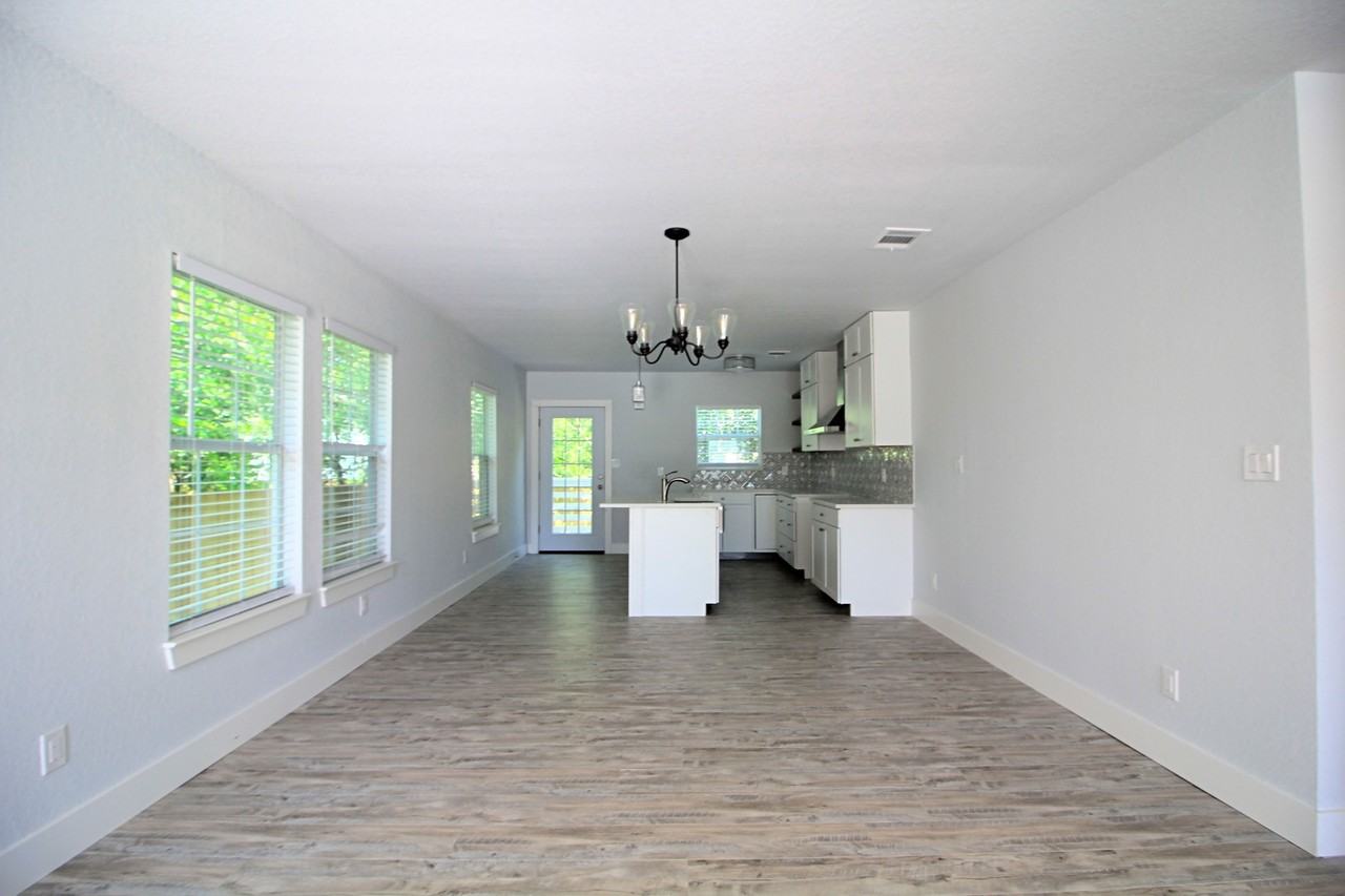 707 S Olive St #102 - Photo 5 of 14