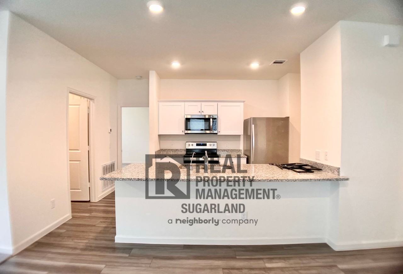 6330 Highland Bend Dr - Photo 4 of 15