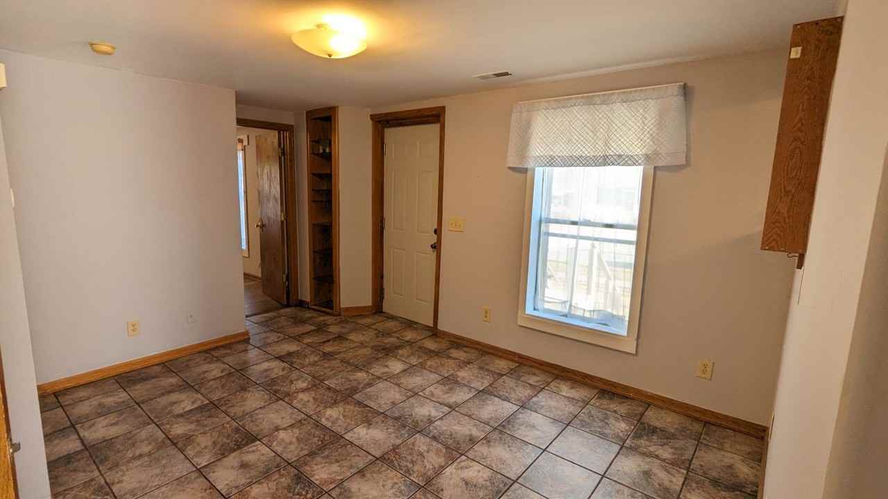 803 8th Ave - Photo 3 of 13