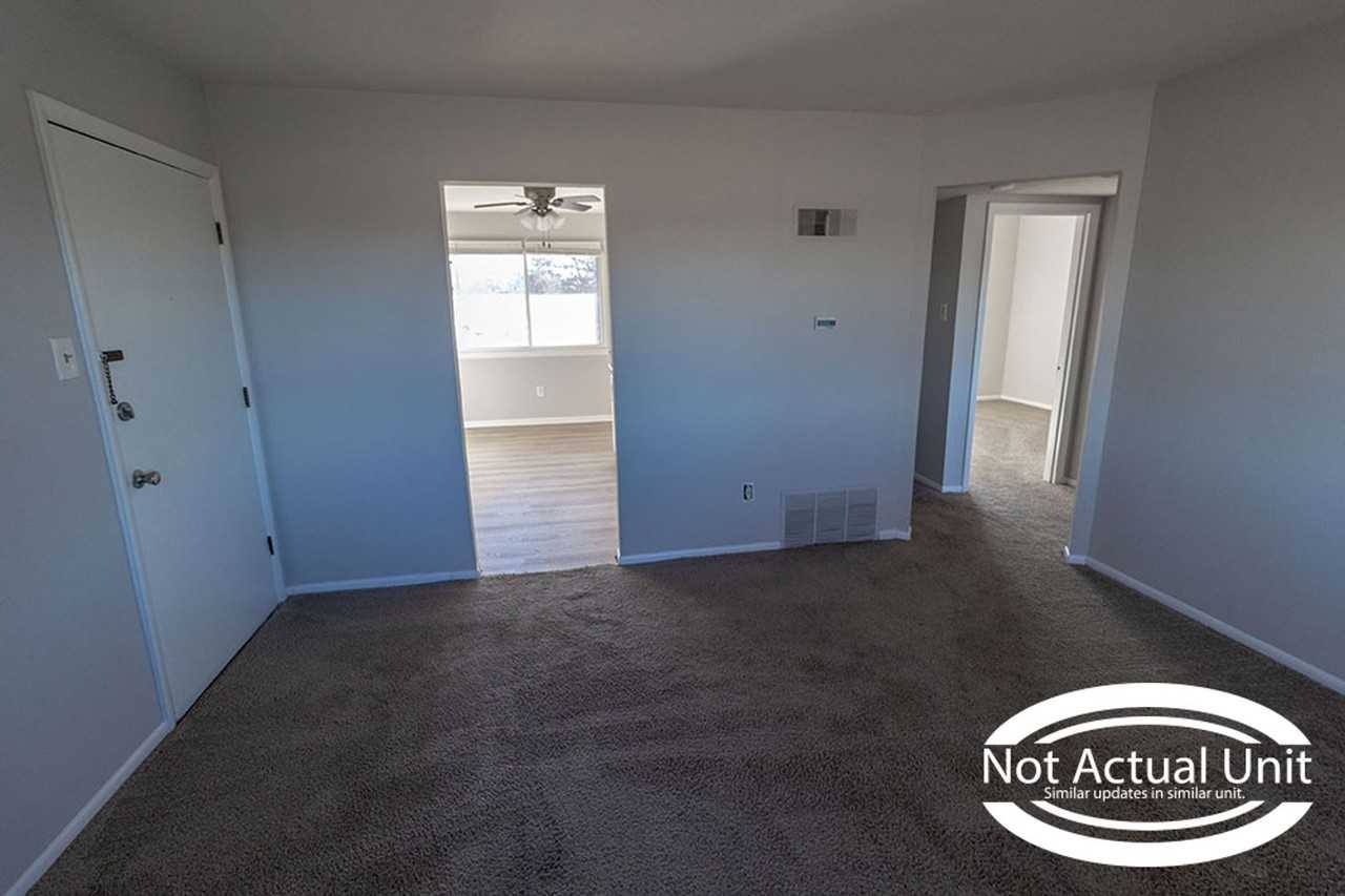 2924 Leeway Dr #B - Photo 4 of 22