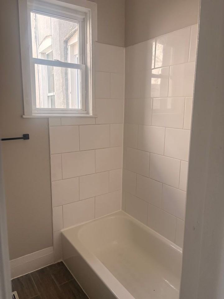 1722 N Monroe St - Photo 7 of 10