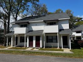 featured image of 209 Cedar St