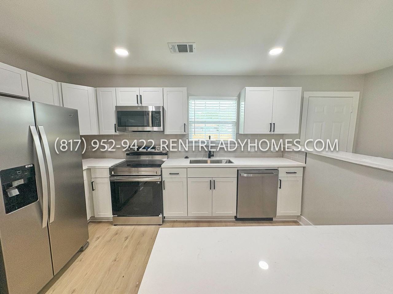 607 Lake View Dr - Photo 6 of 18