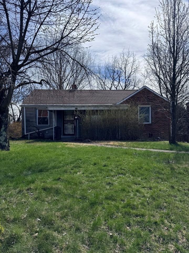 150 Marshall Dr - Photo 2 of 14