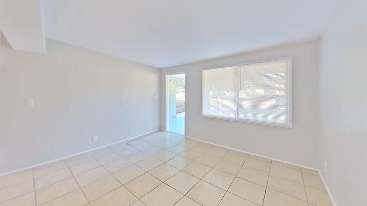 10548 112th Ave - Photo 6 of 30