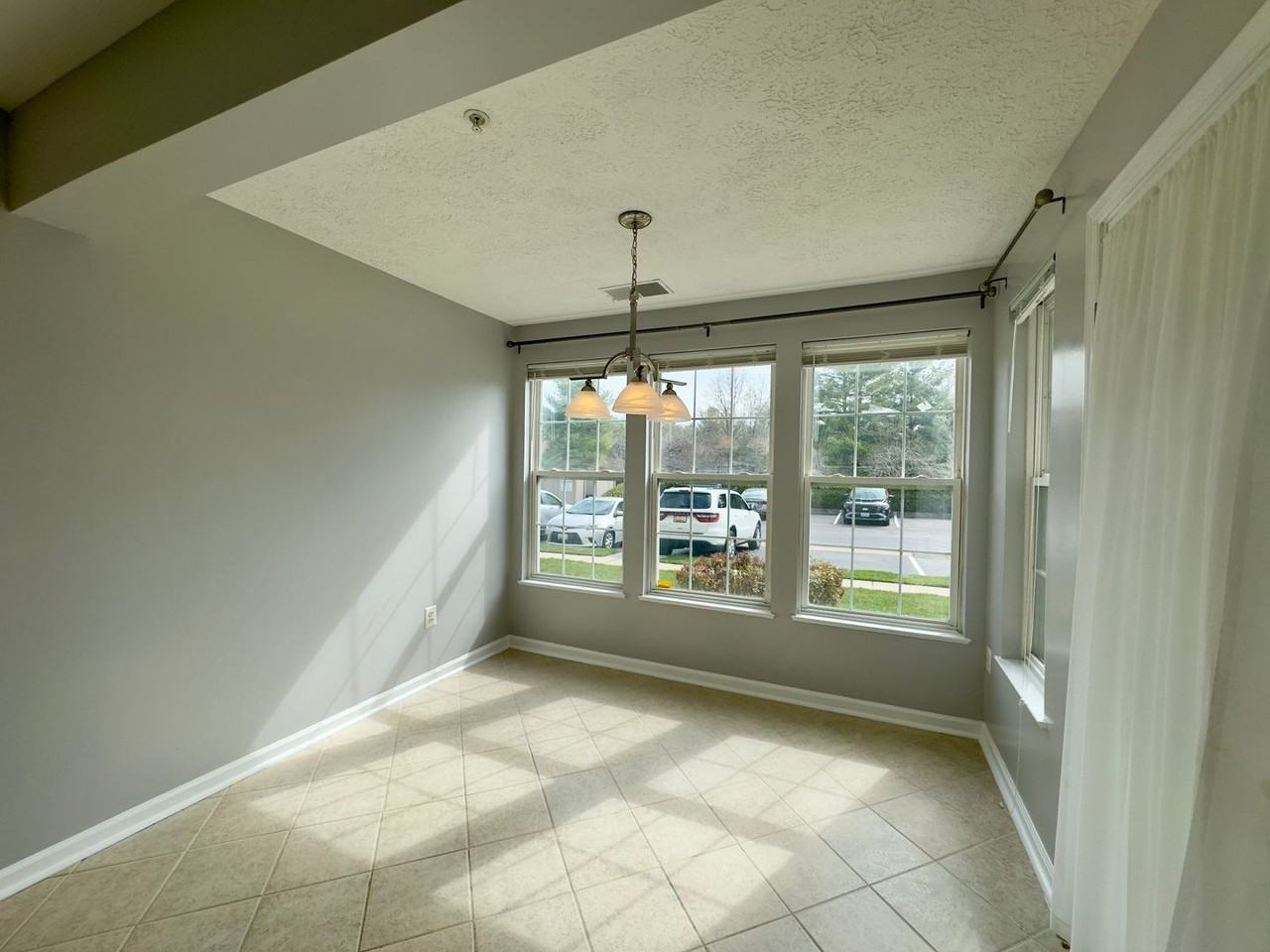 8318 Poplar Mill Rd - Photo 5 of 17