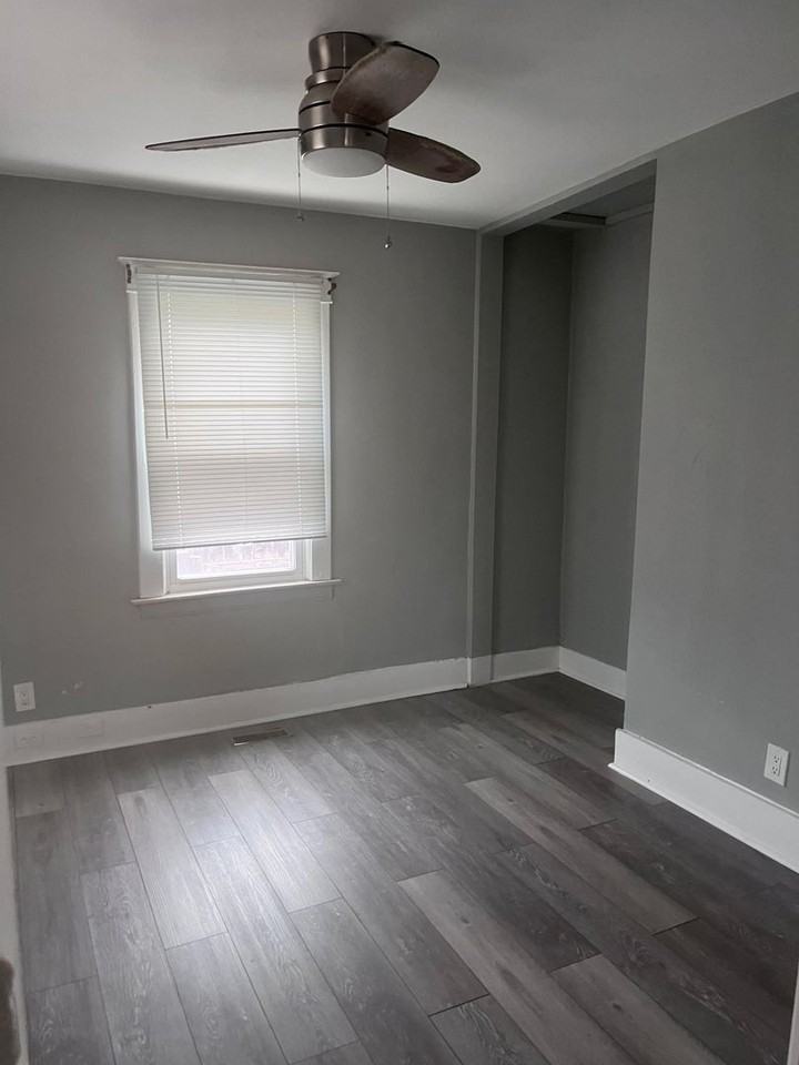 2516 Bewick St - Photo 3 of 11