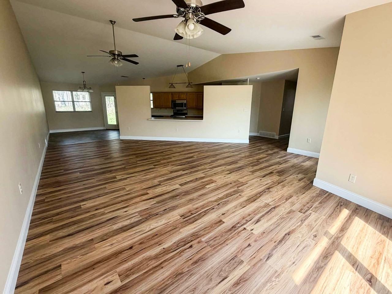 1333 Copper Dr - Photo 2 of 11