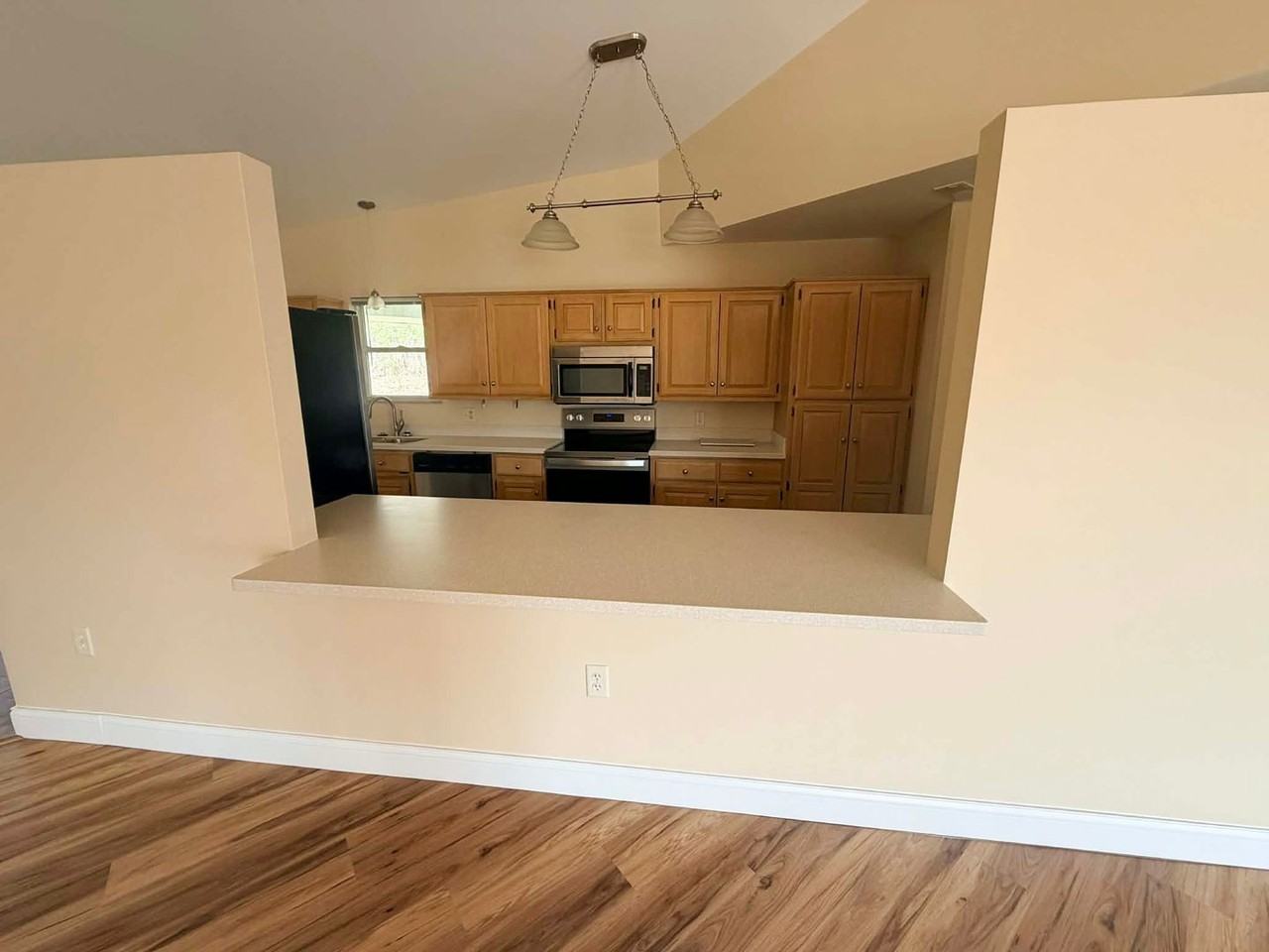 1333 Copper Dr - Photo 4 of 11