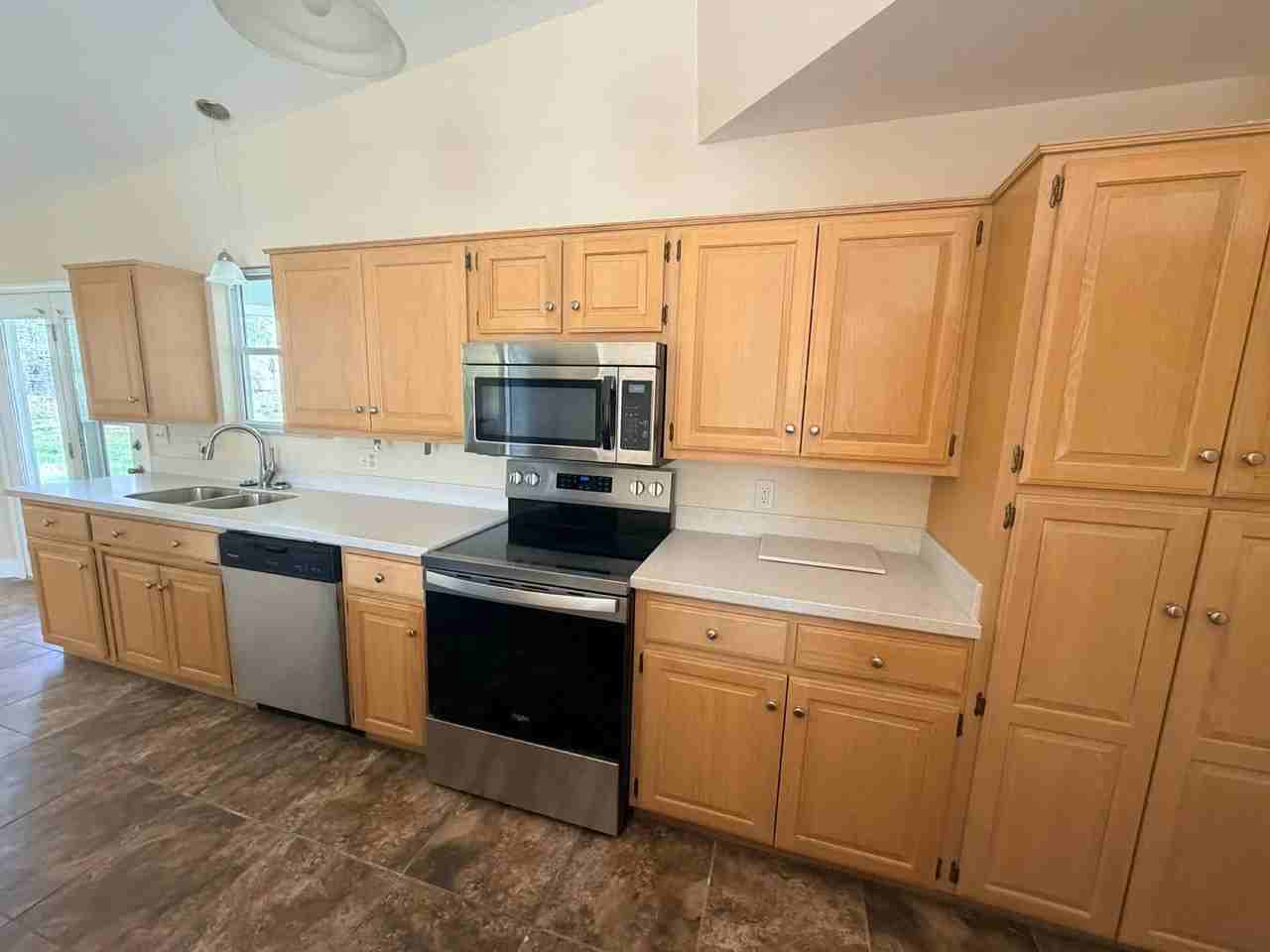 1333 Copper Dr - Photo 6 of 11